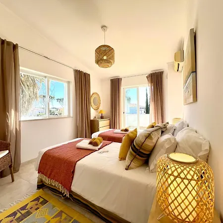 Brightness With Pool By Homing Виламура