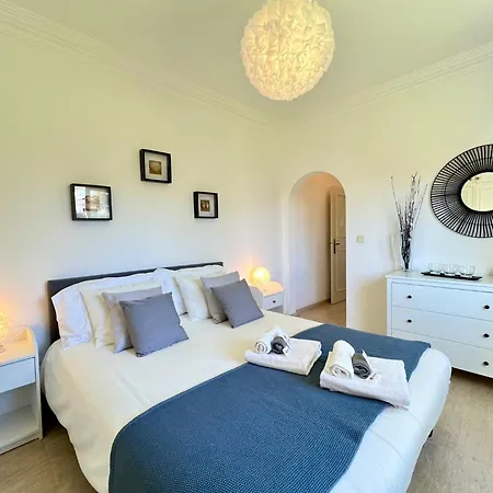 Brightness With Pool By Homing Вилла *