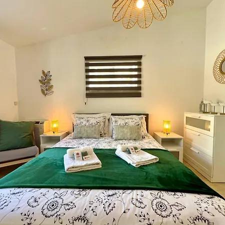 Villa Brightness With Pool By Homing