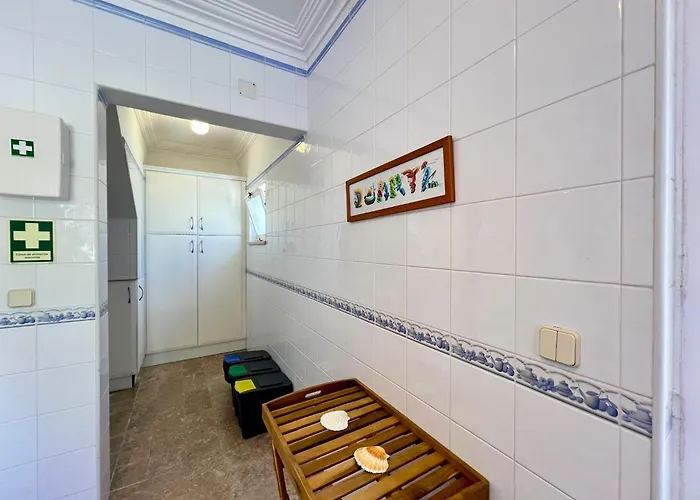 Villa Brightness With Pool By Homing *